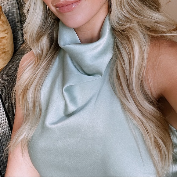 Mini dress - Picture 2 of 3